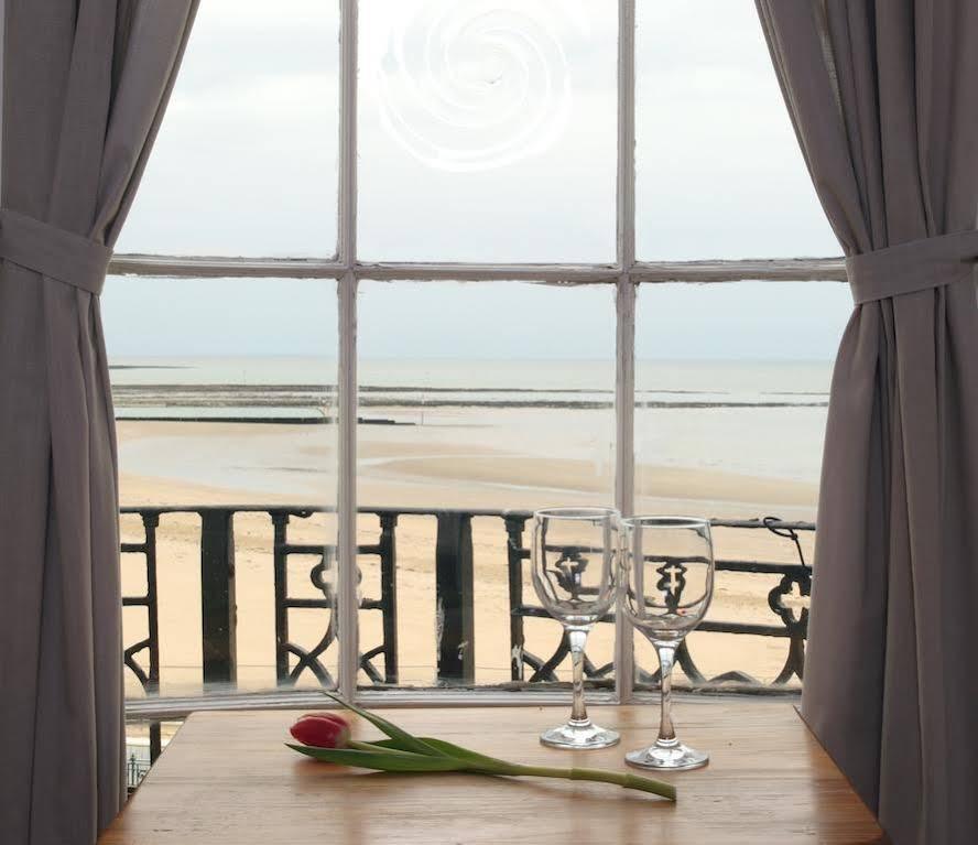 Beachview Accommodations Guest house